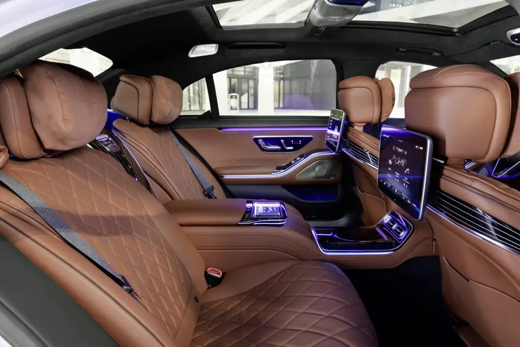 Leather interior of the Mercedes S Class, private transfer with driver to the ski resorts by Courchevel Transfert VIP