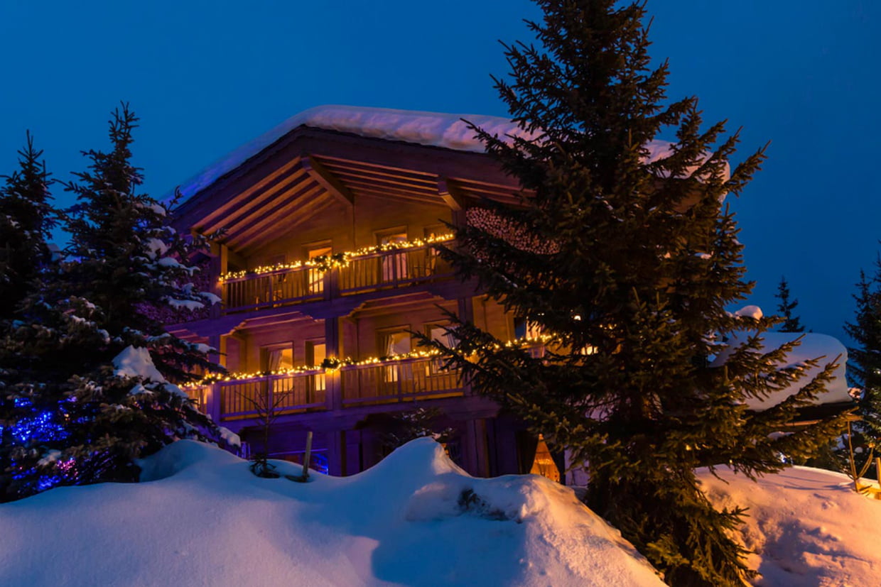 Car hire with driver to Le Chalet de Courchevel